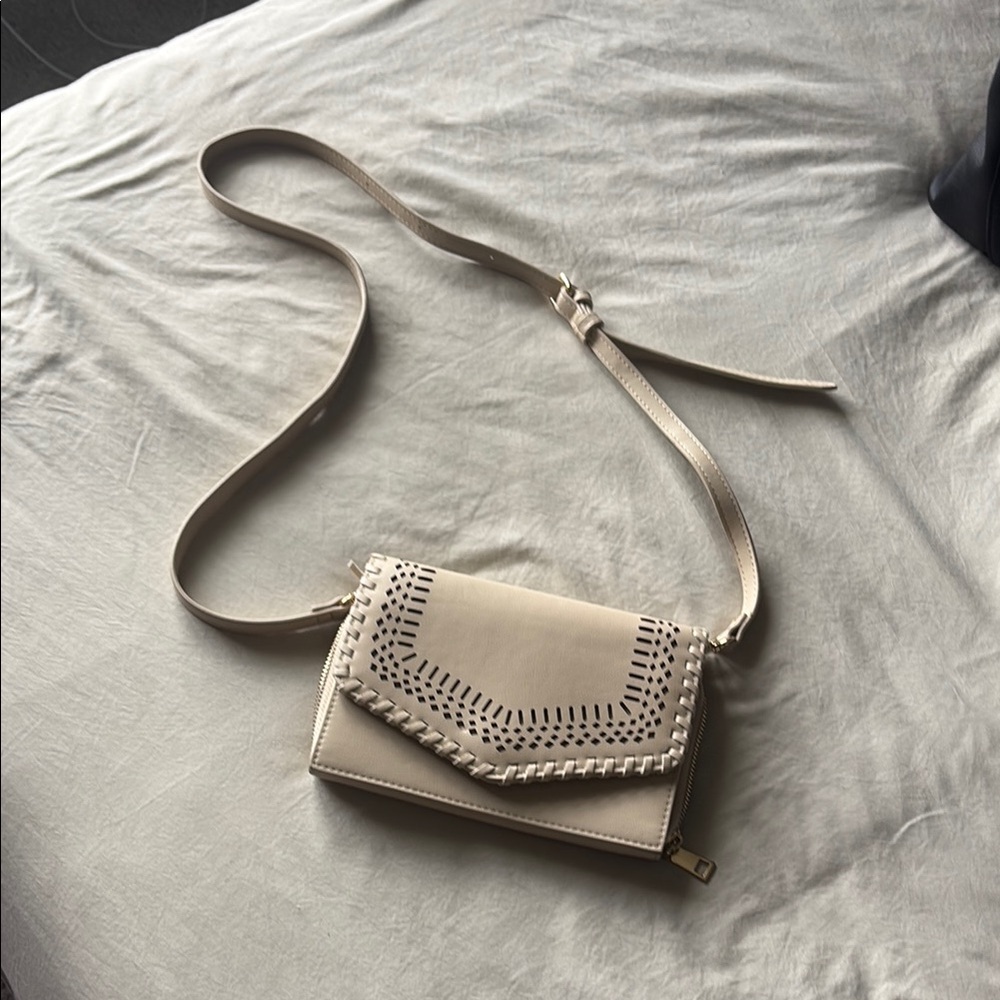 Elegant Cream Crossbody Bag